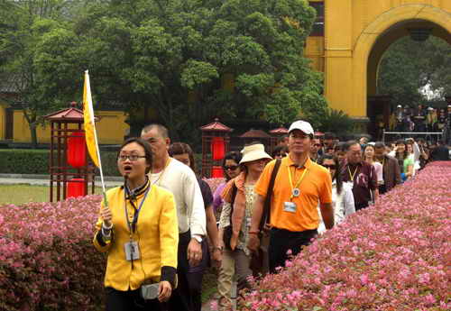 旅游5000元旅行社能够挣多少钱,旅行社一个游客能够赚多少钱