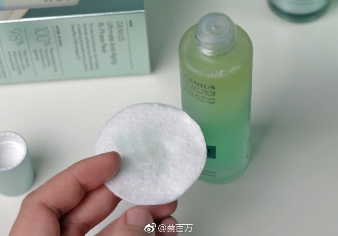 百万的八月爱用品：我告捷消灭荷尔蒙痘痘了，成人痘保养经验分享