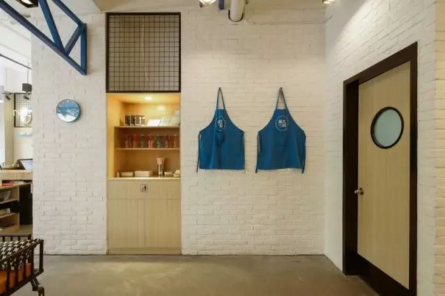 消失多年的永久牌自行车开了家咖啡馆，复古风格勾起无数网友情怀