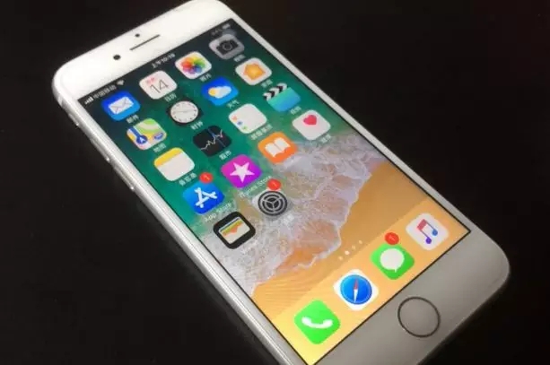 iphone8白苹果恢复出厂设置,iphone8进水开机循环白苹果