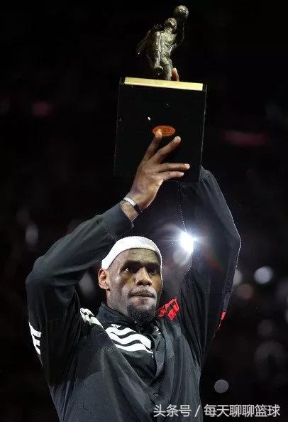 勒布朗詹姆斯生涯总薪水,勒布朗詹姆斯高中生涯