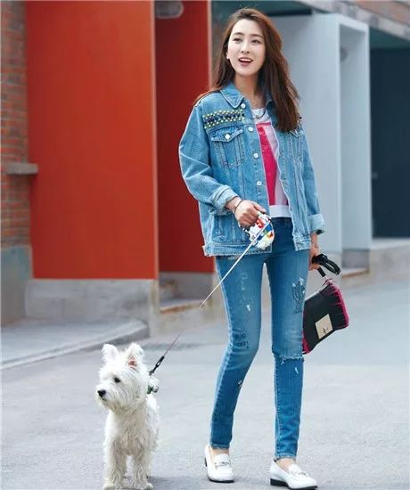 换季必备的牛仔外套,每日穿衣之道百搭牛仔外套