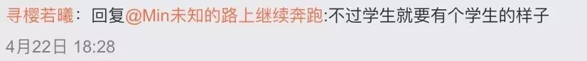 2岁宝宝拿妈妈口红乱涂,2岁女儿拿口红画画