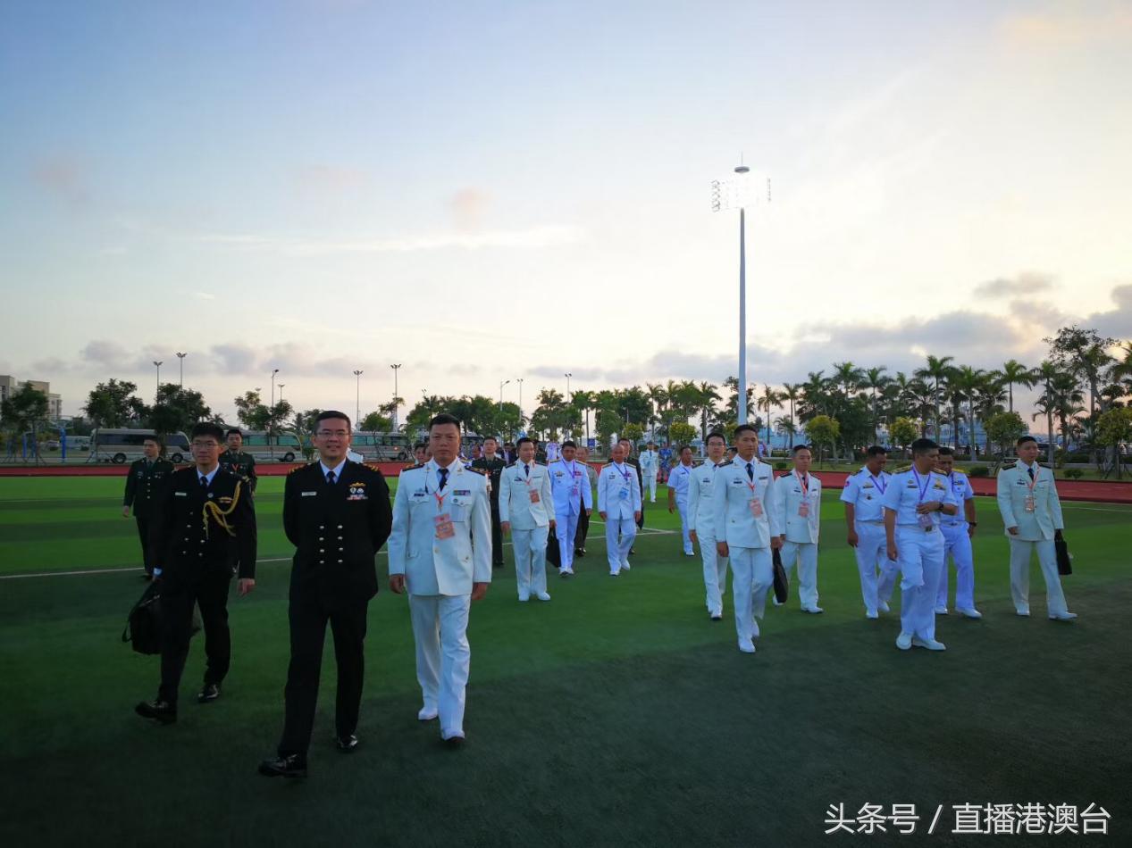 陪同出访美国的中国人员,出访日本的中国海军士兵是哪里人