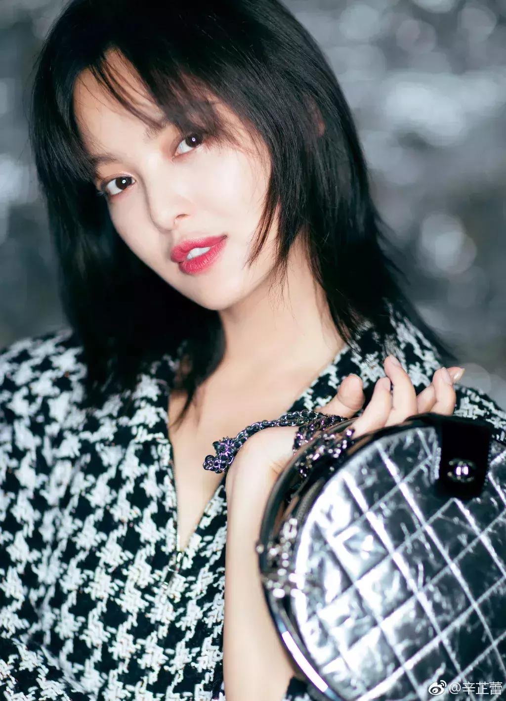 脸大合适辛芷蕾发型么,辛芷蕾中长锁骨发层次发型图片