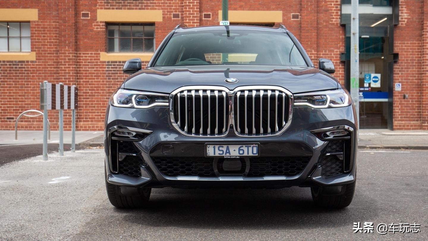 2022款宝马x7xdrive3.0t提车,2022款宝马x7xdrive40i领先豪华