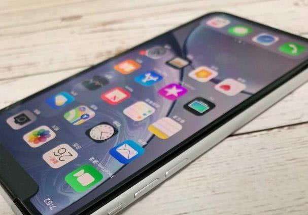 华为mate20pro和iphonexr,华为mate20pro和苹果xr买哪个好