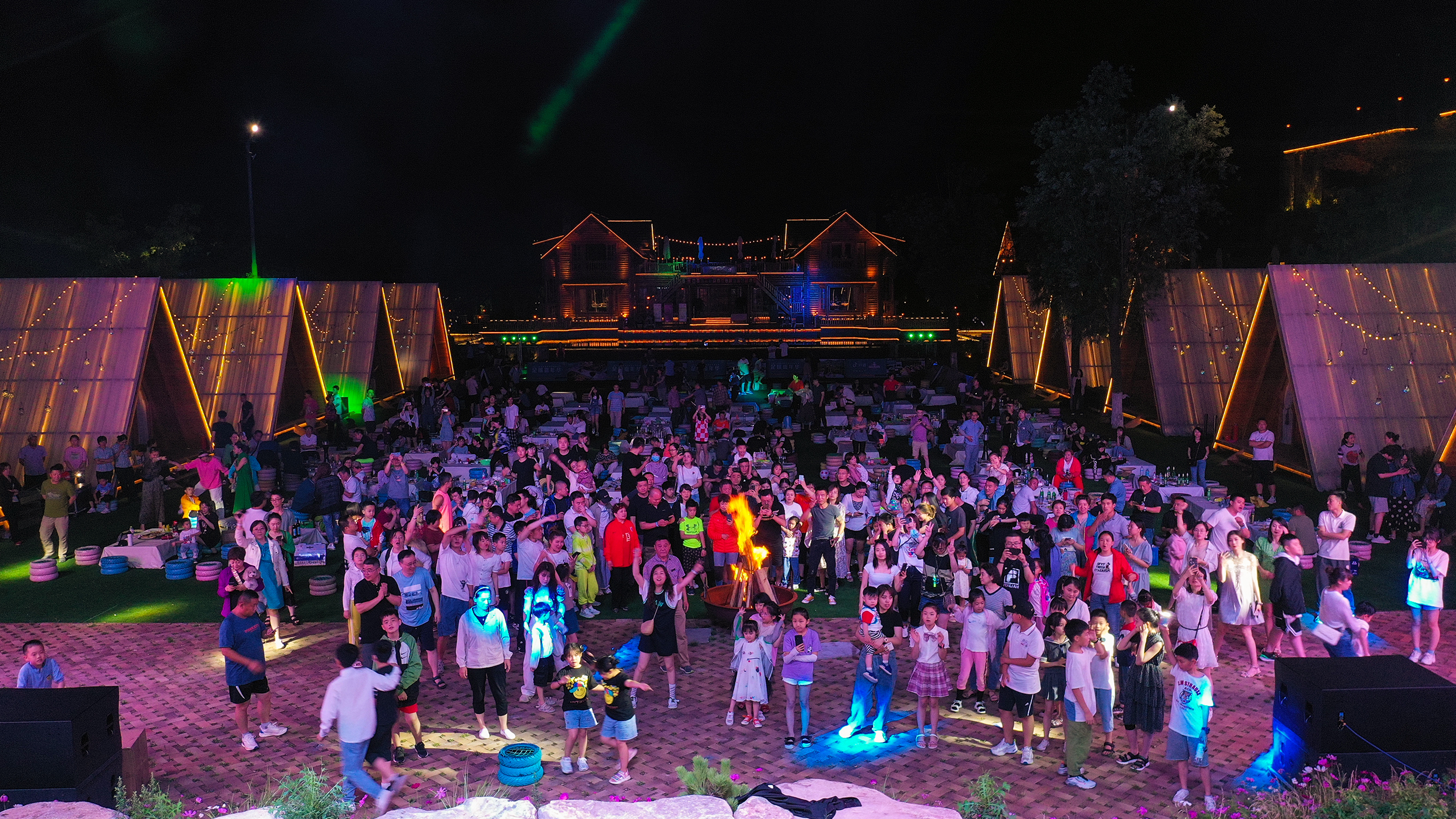 狂热九如山！“DOU为球狂”足球嘉年华九如山专场举办告捷