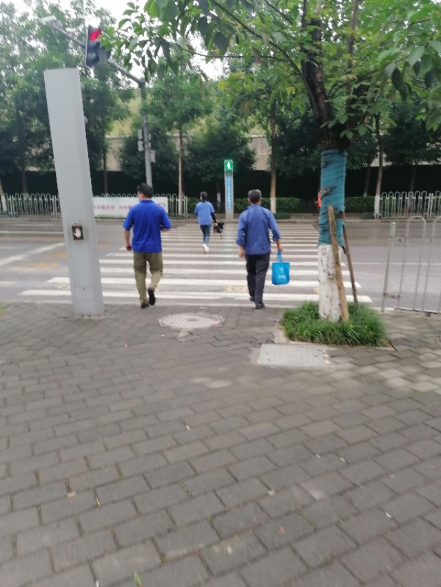 重庆敏华厂上班,重庆敏华家具厂上班能够带手机吗