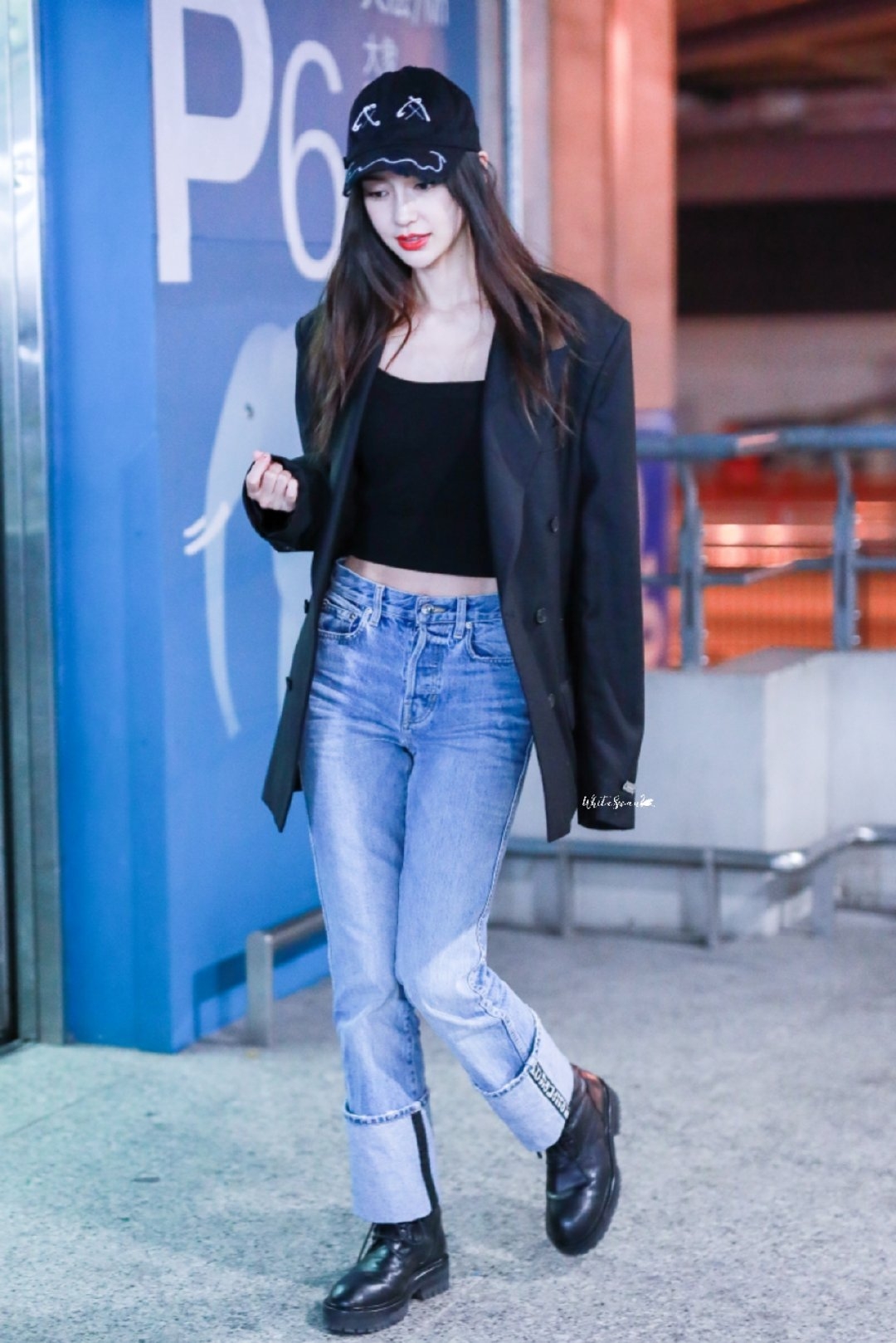 今年“棉衣”不时兴了，大家都在穿“棉花糖服”，杨颖都上头了