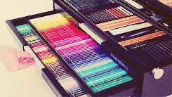 为什么自己买不上去新鲜的画材,廉价画材