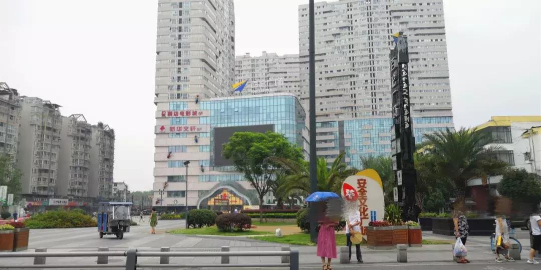 中铁奥维尔横厅三房装修,中铁奥维尔三期房价