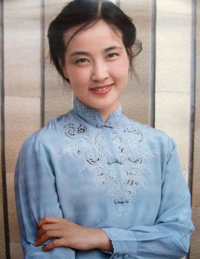 62岁的刘晓庆爆照,刘晓庆带货翻车完全版