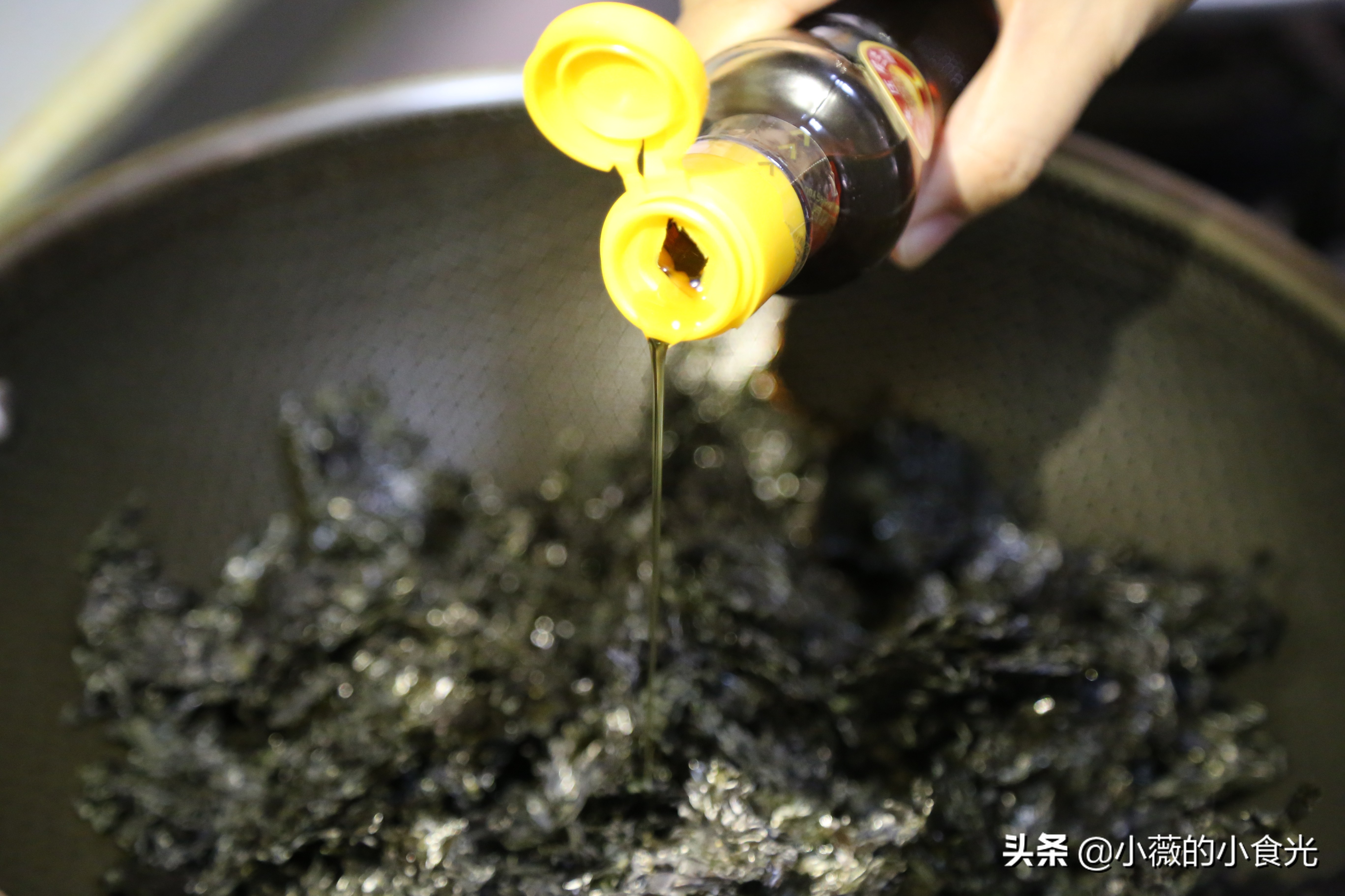 挑战用紫菜做酥脆美味、入口即化的海苔，在家几块钱5分钟就搞定