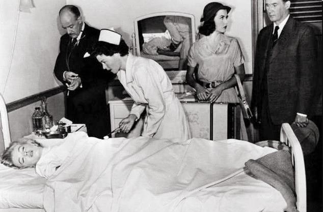 梦露葬礼现场,梦露葬礼图片