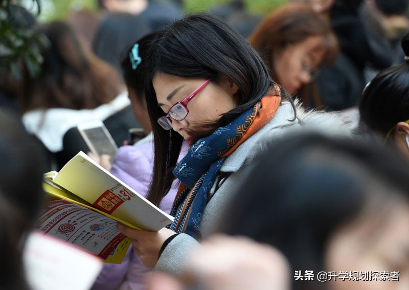 新闻传播专业考研比较好的院校,新闻传播学专业考研院校排名榜