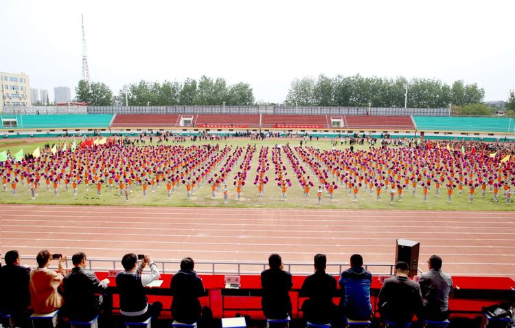 名校就是不一样，许昌市建设路小学2019年春季运动会开幕式美爆了