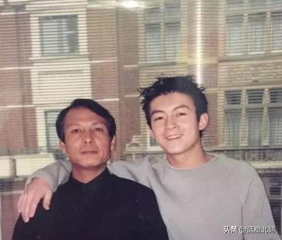 陈冠希的司机：13年前亲自去送修的电脑，因走纽约时装周被熟知