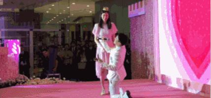 璧岀帇鍎垮瓙鐪熷績鍠滄濂氭ⅵ鐟跺悧,璧岀帇鍎垮瓙涓轰綍鎵惧姊︾懚