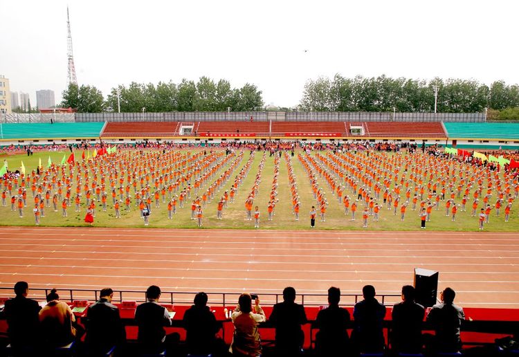 名校就是不一样，许昌市建设路小学2019年春季运动会开幕式美爆了