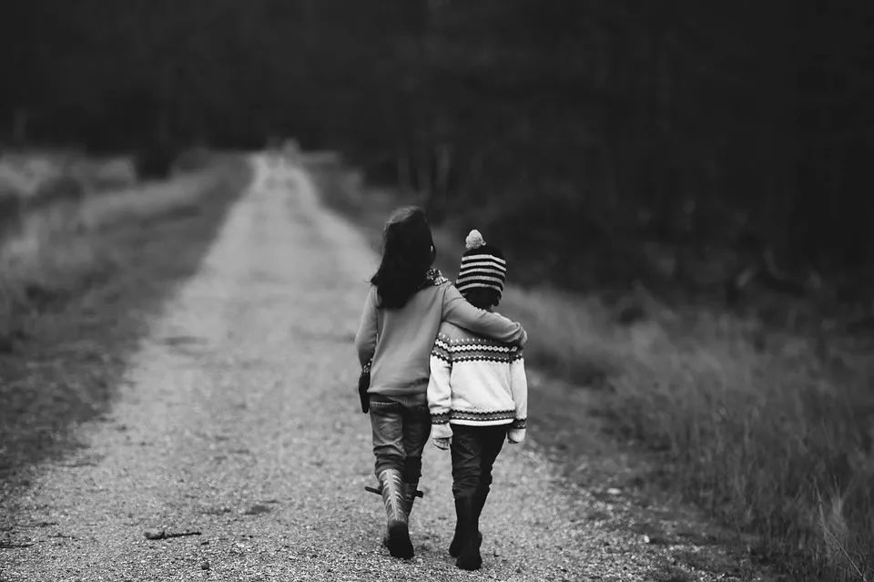 一个男人离婚了又失业了咋办,男人失业离婚人生跌入谷底怎么办