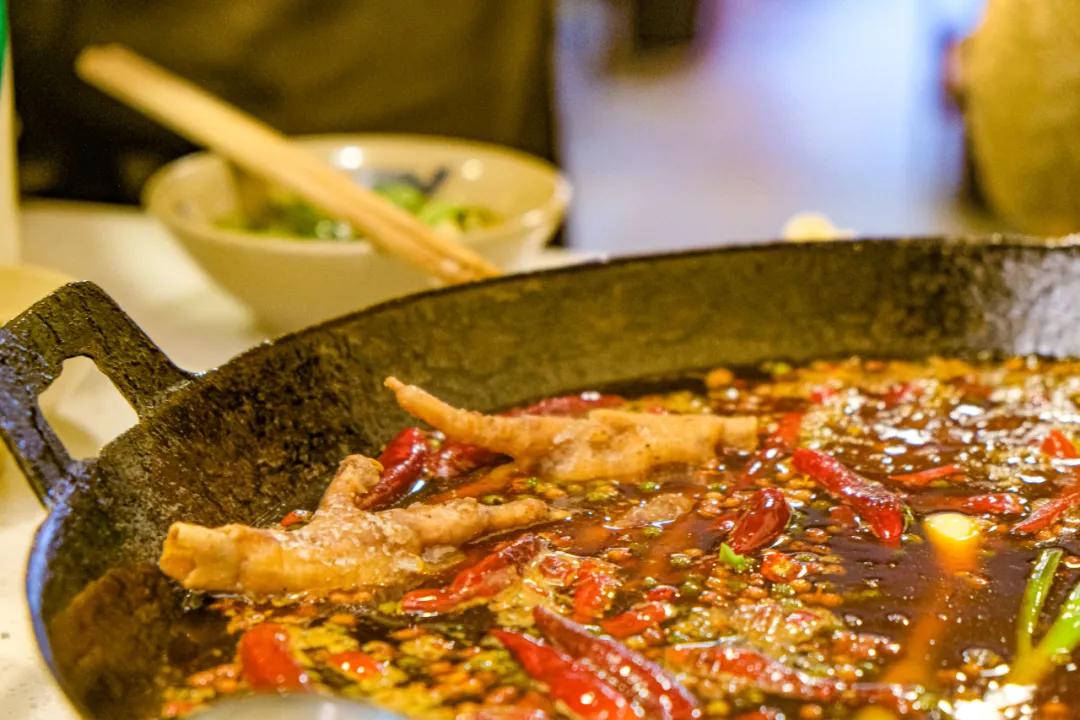 成都人不为人知的火锅,成都土著人吃的苍蝇火锅店
