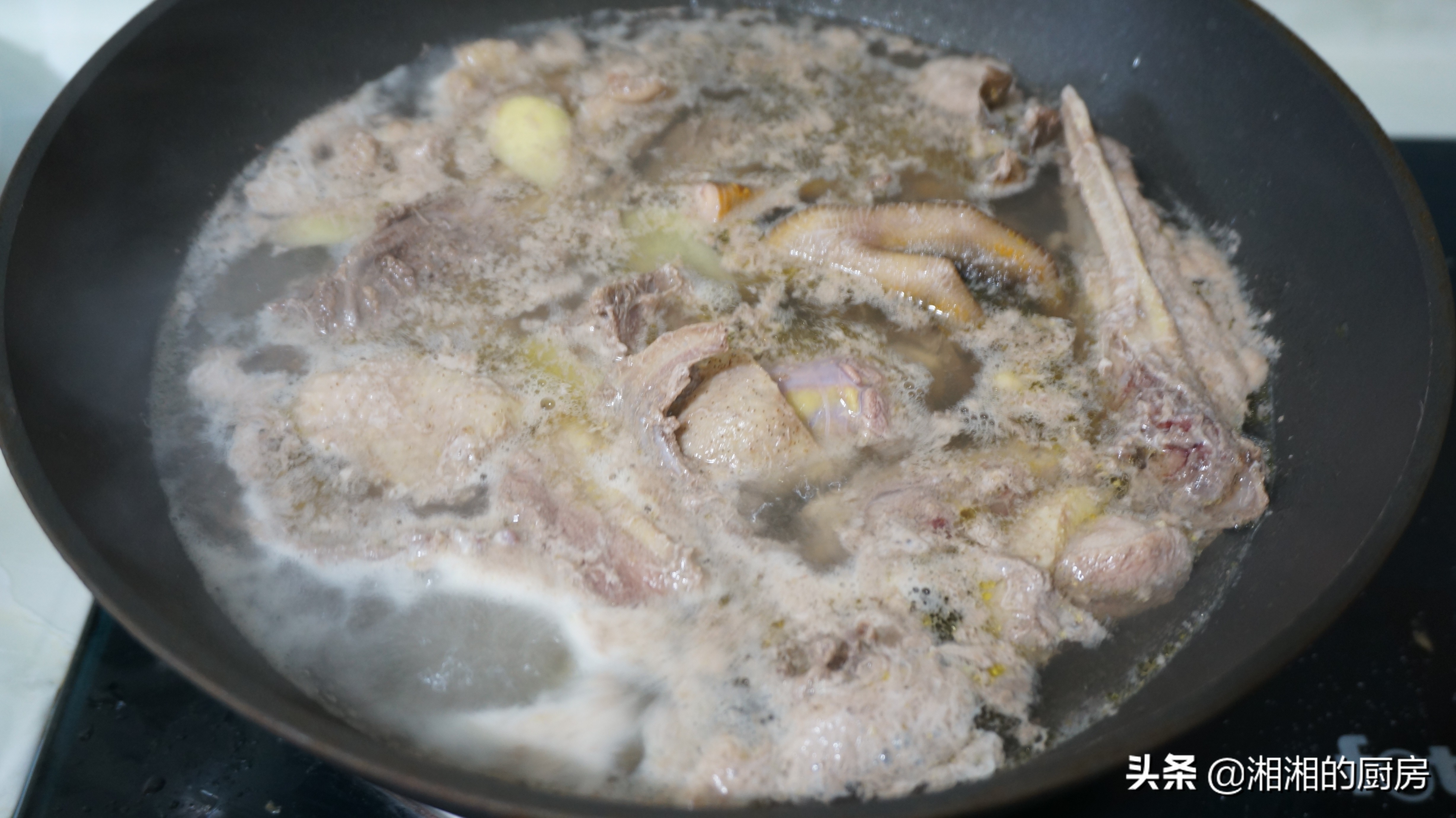做鸭肉的时候怎么去鸭肉的腥味儿,鸭肉怎么煮才能去除腥味