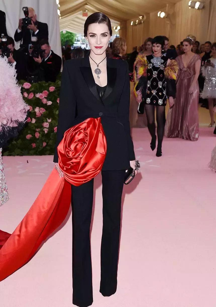 MetGala｜他们都在骗你，今年时尚奥斯卡的主题，是中国古代神话