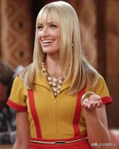 美剧《破产姐妹》：卡洛琳是个值得让人心疼的富家女