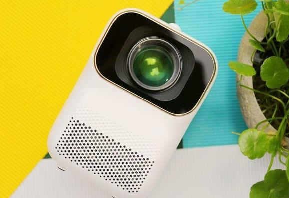 投影仪测评排行榜前十名品牌直播,投影仪测评排行榜前十名2024款