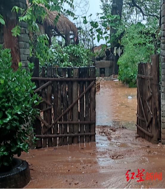 亲历河南暴雨死里逃生,19位亲历者口述暴雨中惊心瞬间