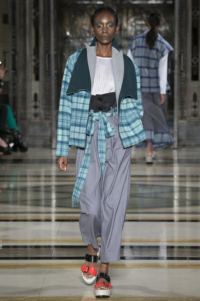 越时尚,越时尚越潮流