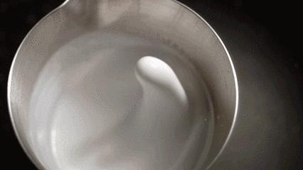 在家就能做松软的北海道牛奶吐司,北海道吐司奶香浓郁柔软拉丝