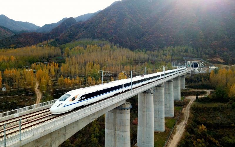 中国向泰国转让高铁技术是真的吗,泰国一千节车厢装大米来中国