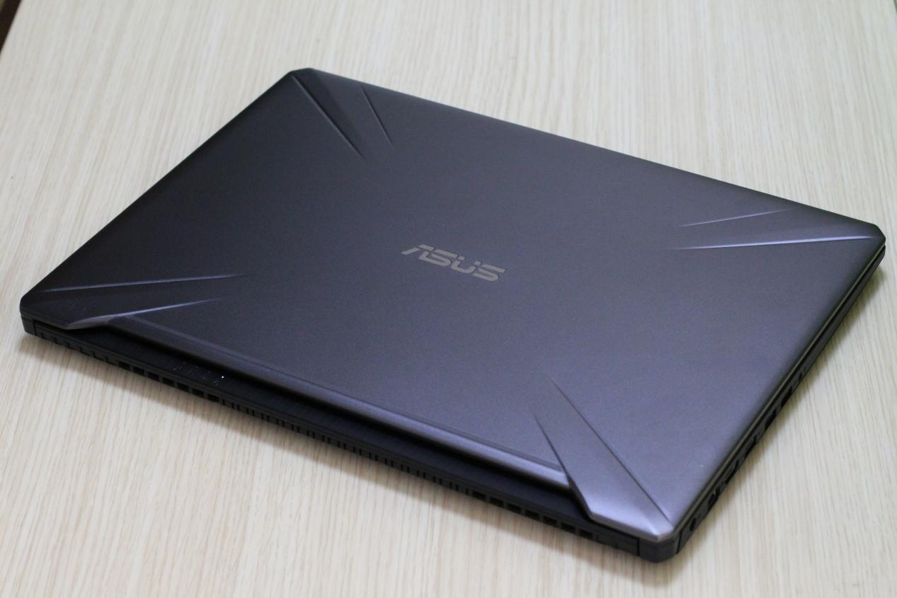 华硕飞行堡垒6测评,华硕飞行堡垒61060版测评