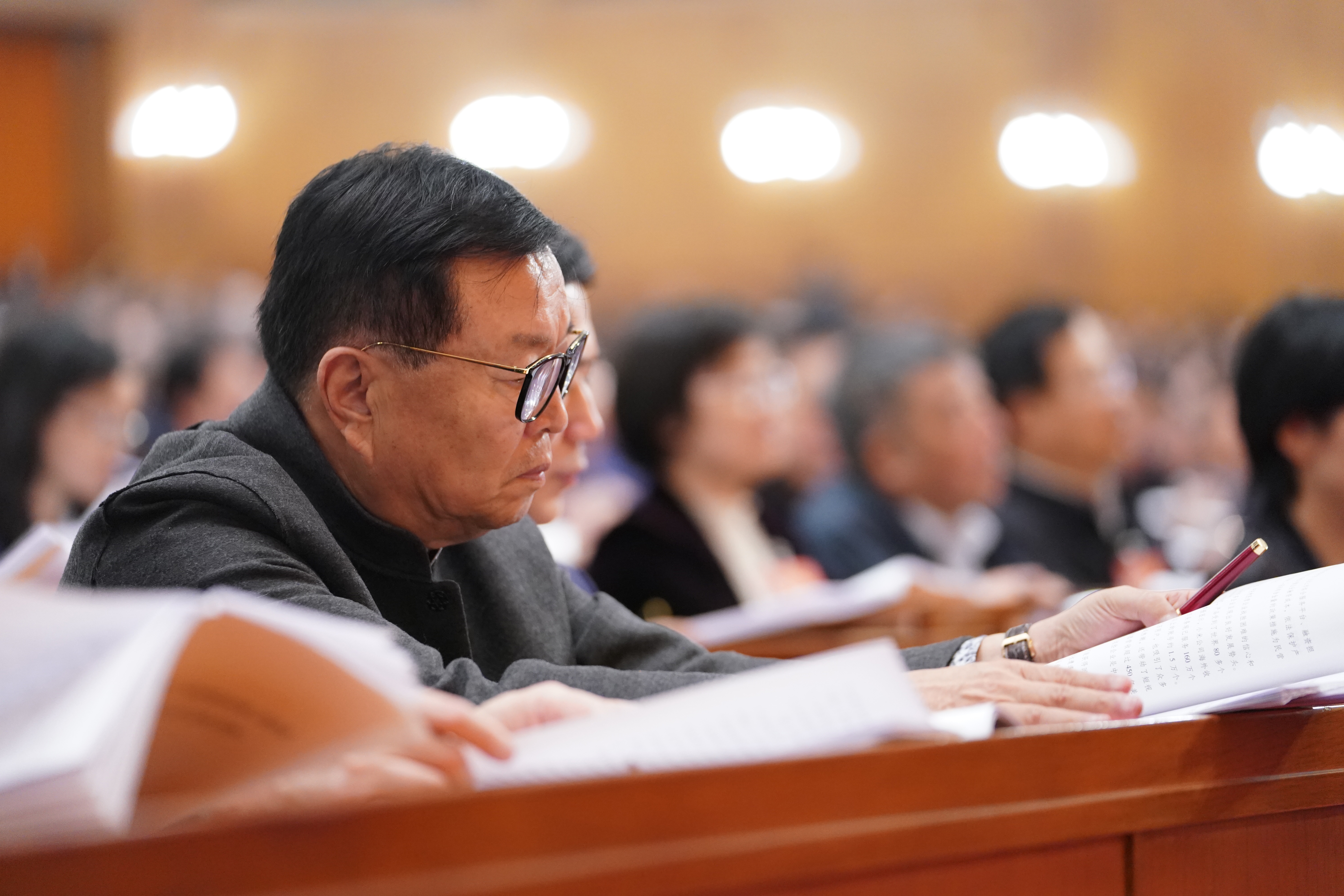 沸腾25年中国红牛进化简史,红牛第一代什么样的