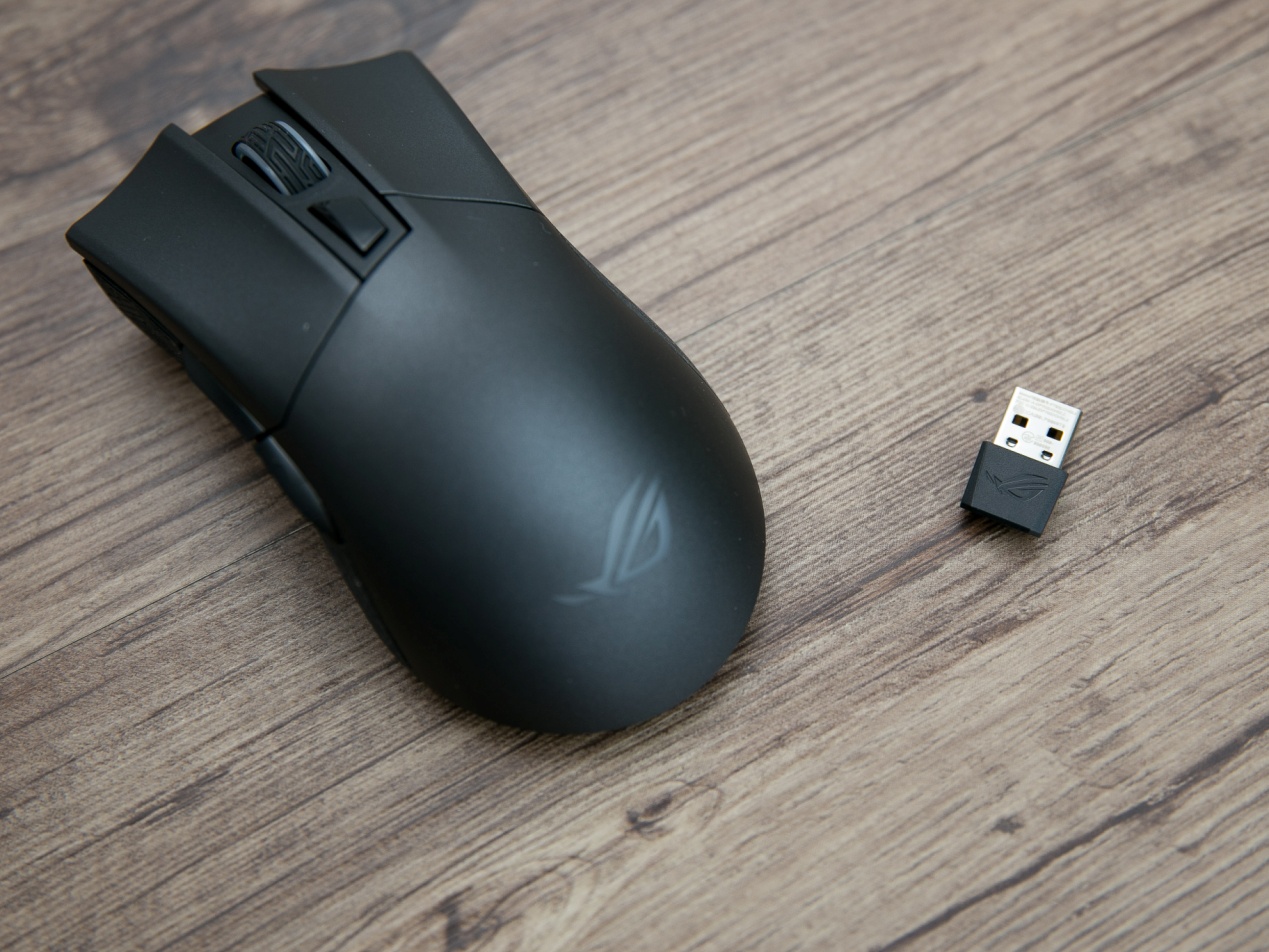 大手型无线鼠标rog,最好的rgb无线电竞鼠标