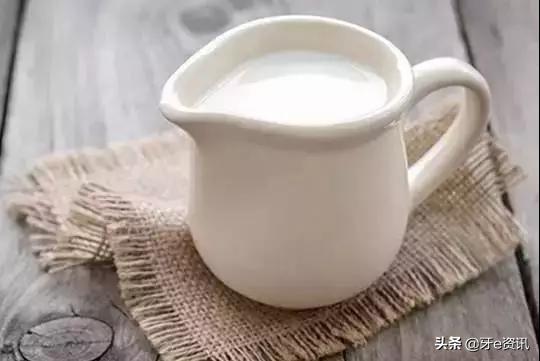 孩子玩闹时把大门牙磕掉了怎么办,孩子门牙磕掉一半露神经了怎么办