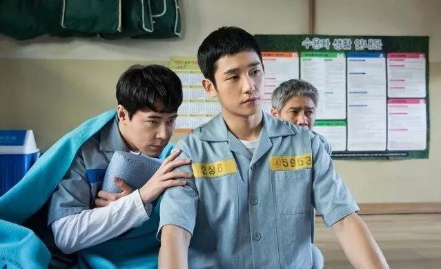 合适过年宅家看的治愈系电影推荐,关于过年的治愈系老影视剧