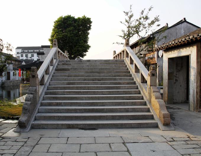 乌镇和周庄哪个周庄古镇值得去,周庄和乌镇哪个周庄一日游好玩