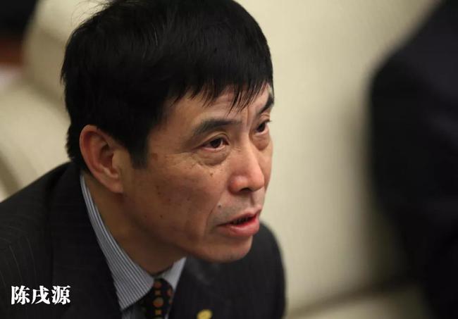 白岩松谈中国足球,白岩松采访足协主席完全版视频