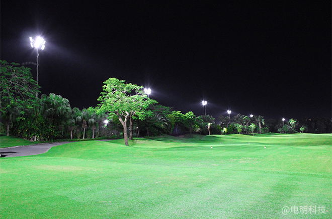 精工品质世界领先电明科技打造全球第一座LED灯光球场