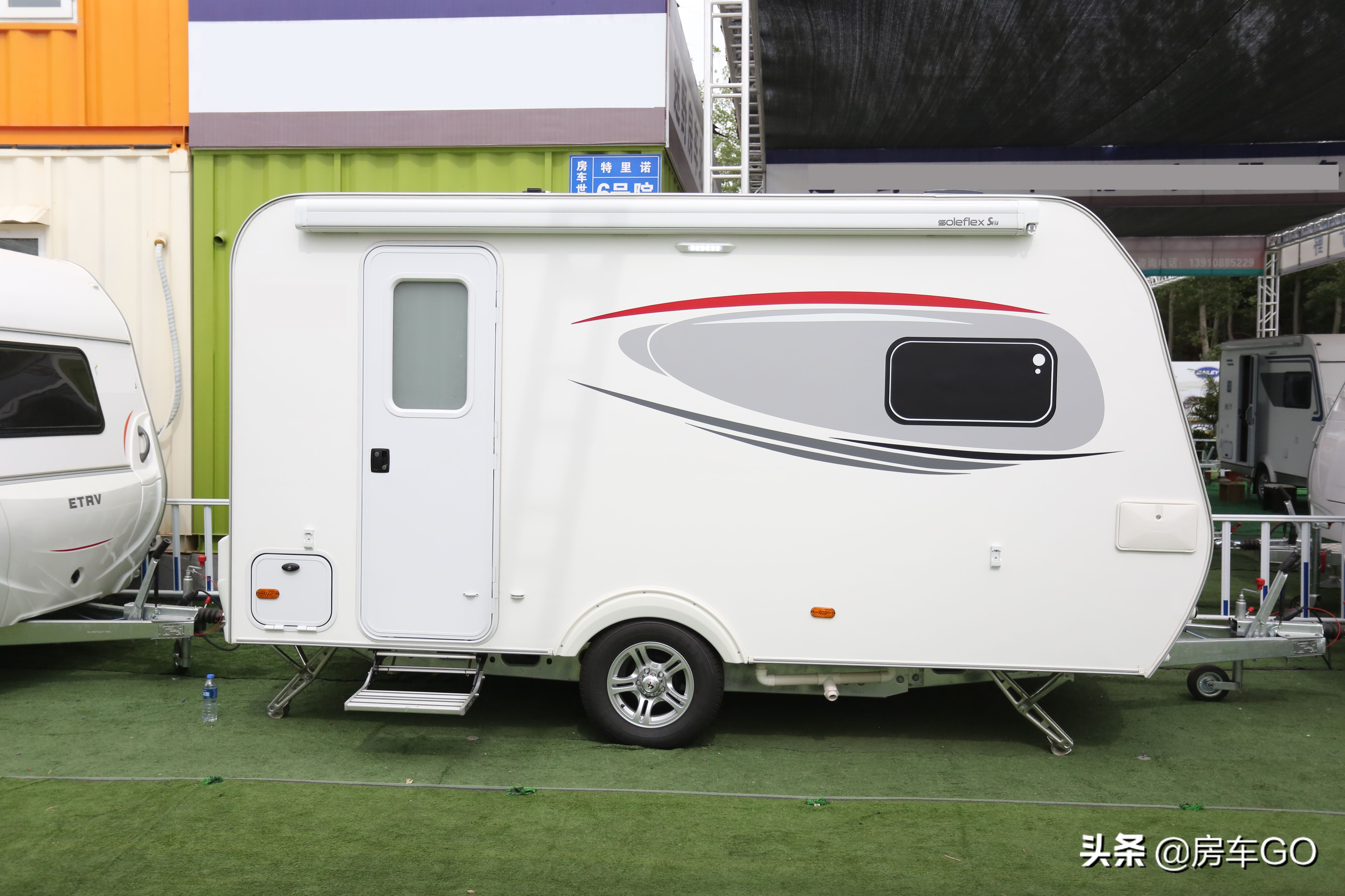 能够上蓝牌的拖挂房车,能住三人小型拖挂房车