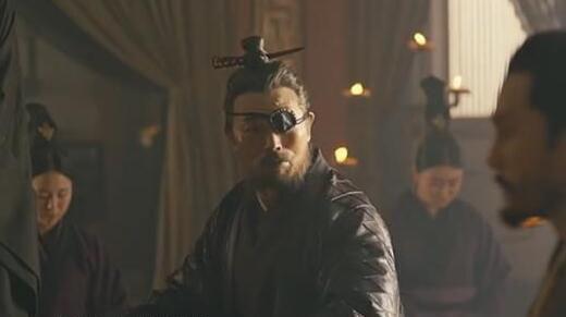 夏侯惇单挑关羽，在我眼中就是找死