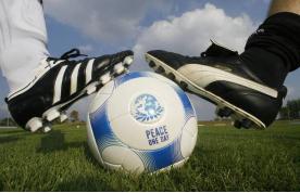 从顶级潮牌到拖欠房租，斗赢了亲兄弟的三叶草却败给了病毒？