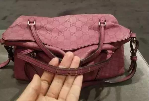 奢侈品看把你惯的，质量差就甩锅嘴硬？为何女人还是痴迷于买买买