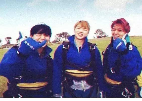 韩国娱乐圈博主,半个韩娱圈进行客串