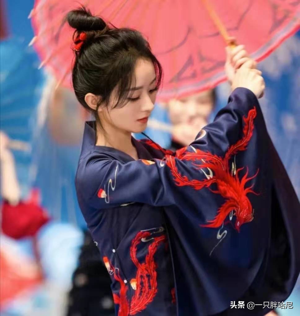 一款减龄且修颜的刘海发型,合适头大女生的发型学生党刘海