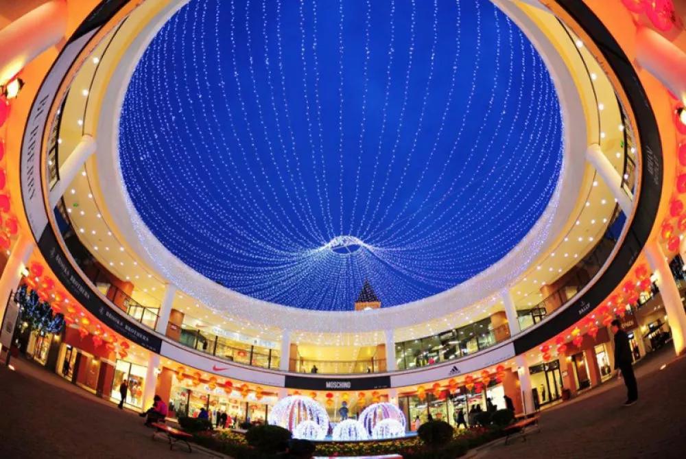 赛场上“血拼”，赛场外双流这些地方等你来shopping……