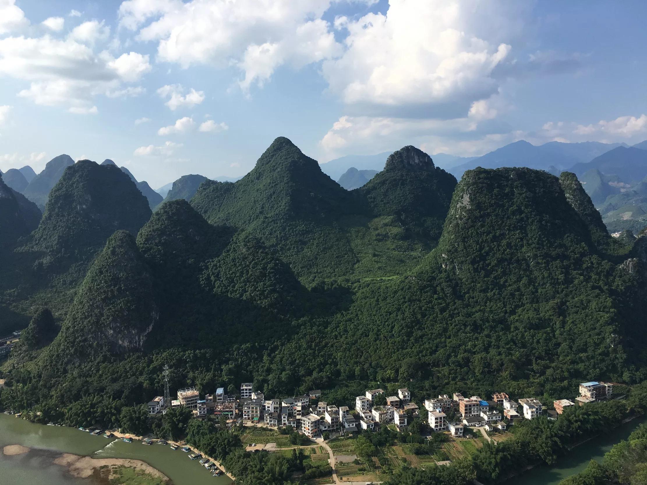 广西地理位置合适发展吗,广西地方的发展历史